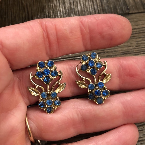 Vintage Double Blue Flower Rhinestone Clip Earring - Picture 10 of 12